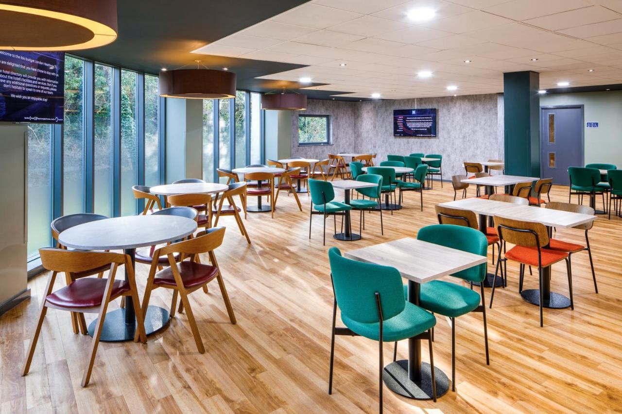 ホテル Ibis London Heathrow Terminal 5 ヒースロー エクステリア 写真